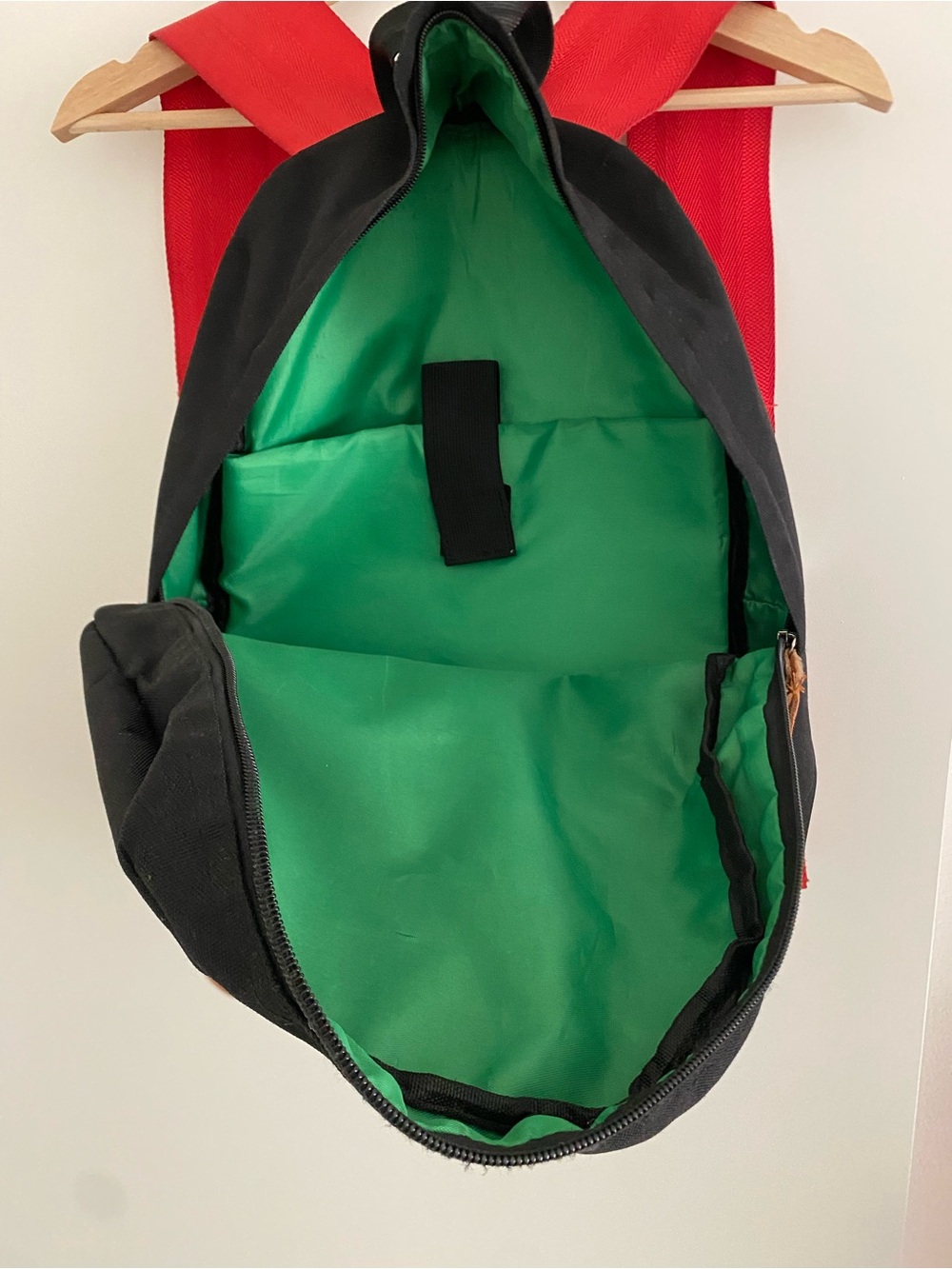 Bride Backpack with Sparco Racing Belt Straps - Picture 3 of 6